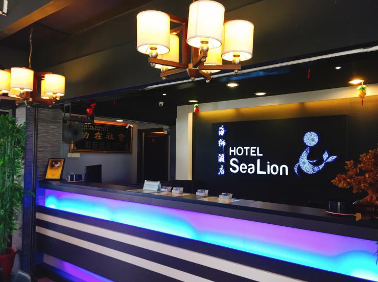 Sea Lion Hotel Pulau Ketam exterior view